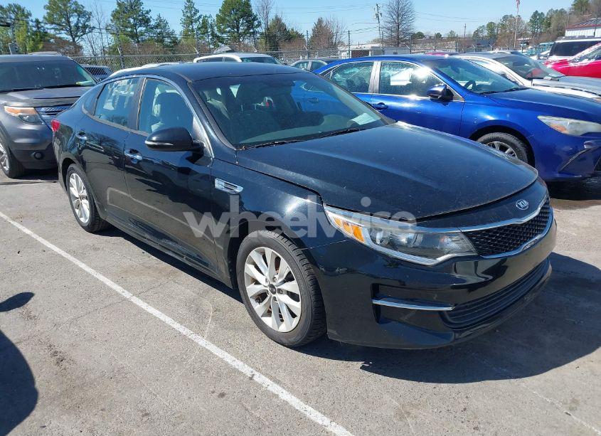 2016 Kia Optima LX (VIN 5XXGT4L3XGG013835) main photo
