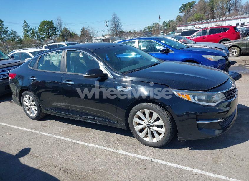 Photo 13 of 2016 Kia Optima LX (VIN 5XXGT4L3XGG013835)