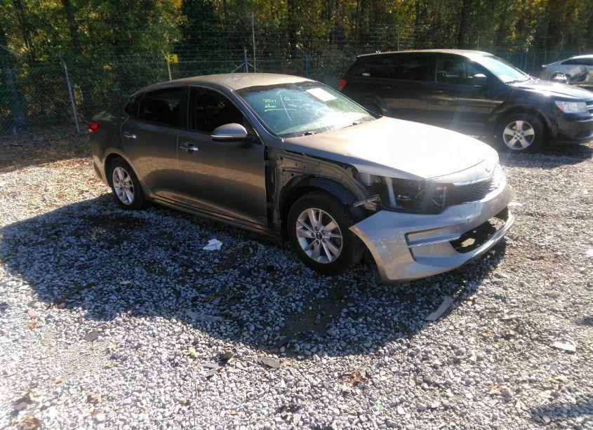 2016 Kia Optima LX (VIN 5XXGT4L3XGG023927) main photo