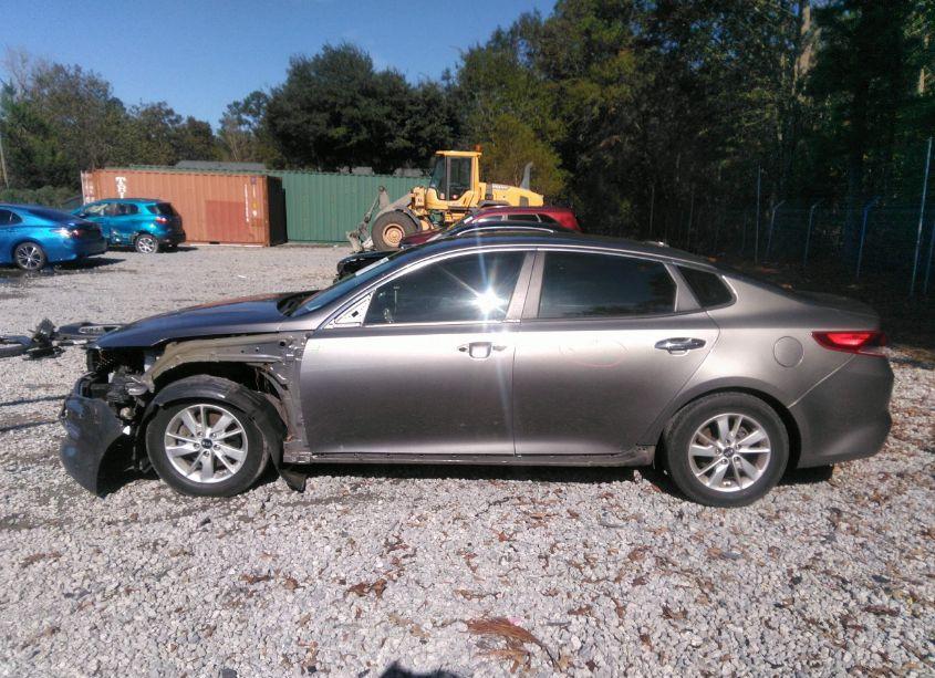 Photo 15 of 2016 Kia Optima LX (VIN 5XXGT4L3XGG023927)