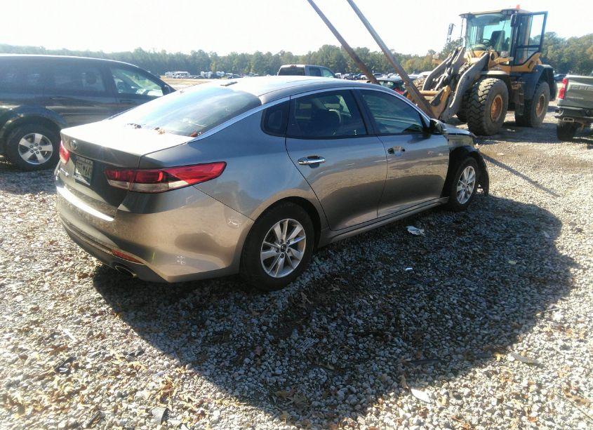 Photo 4 of 2016 Kia Optima LX (VIN 5XXGT4L3XGG023927)