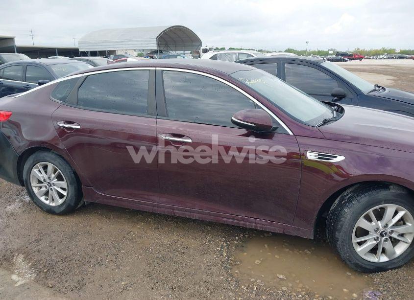 Photo 13 of 2016 Kia Optima LX (VIN 5XXGT4L3XGG027430)