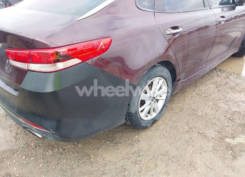 Photo 6 of 2016 Kia Optima LX (VIN 5XXGT4L3XGG027430)