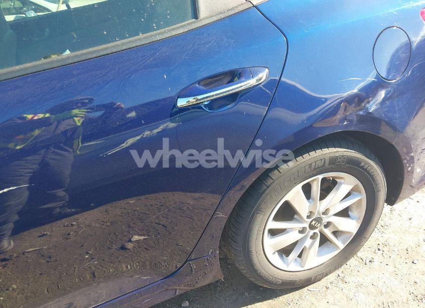 Photo 18 of 2016 Kia Optima LX (VIN 5XXGT4L3XGG028755)