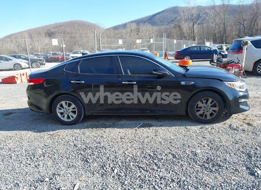 Photo 13 of 2016 Kia Optima LX (VIN 5XXGT4L3XGG032045)