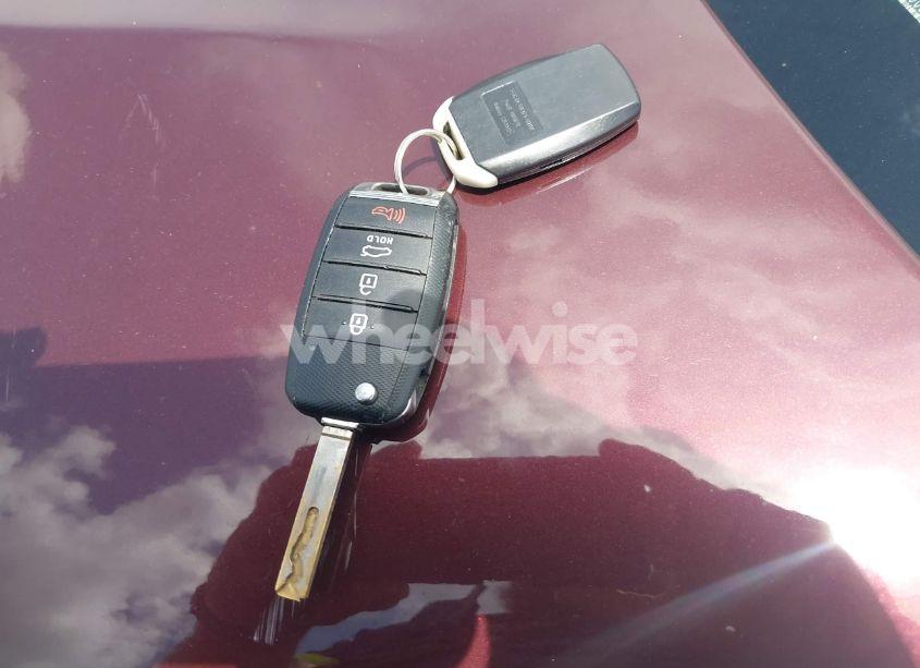 Photo 11 of 2016 Kia Optima LX (VIN 5XXGT4L3XGG040050)