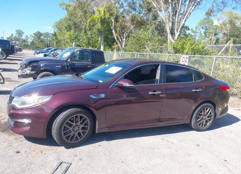 Photo 14 of 2016 Kia Optima LX (VIN 5XXGT4L3XGG044082)