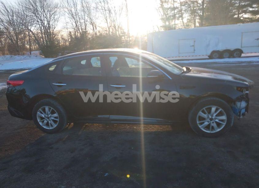 Photo 14 of 2016 Kia Optima LX (VIN 5XXGT4L3XGG077552)