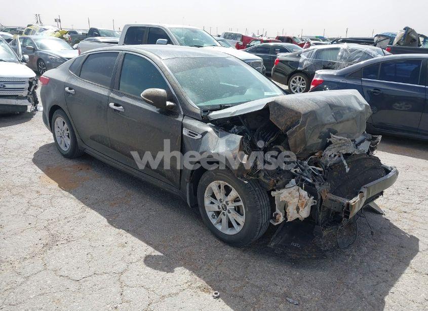 2016 Kia Optima LX (VIN 5XXGT4L3XGG103129) main photo