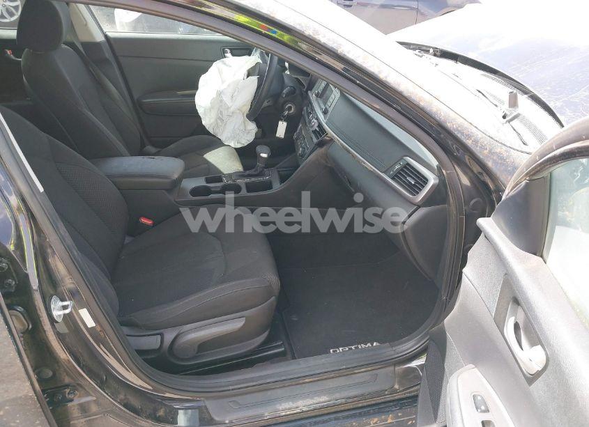 Photo 5 of 2016 Kia Optima LX (VIN 5XXGT4L3XGG103129)