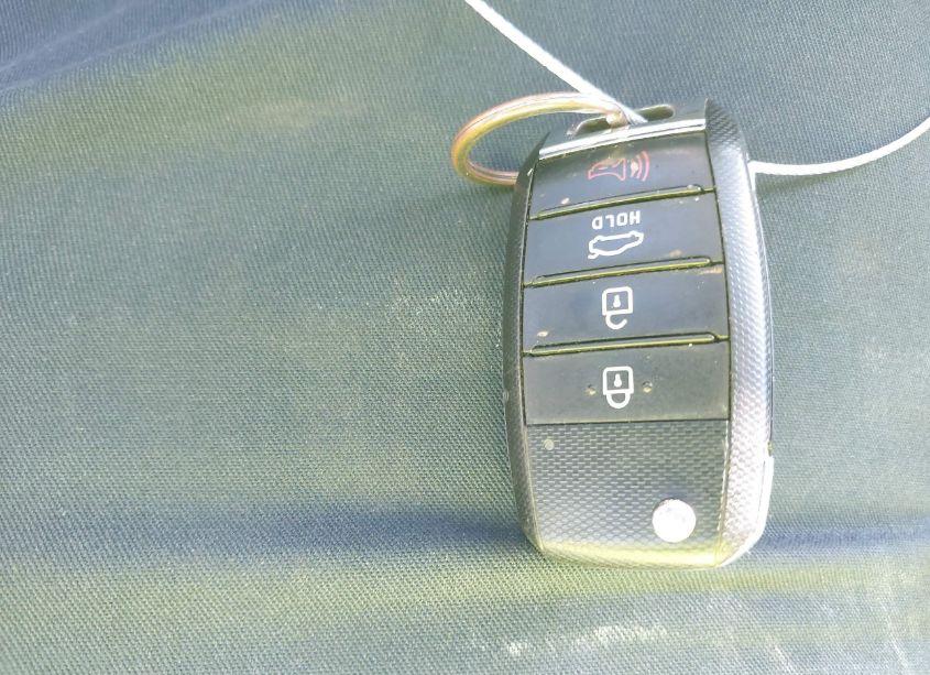 Photo 11 of 2016 Kia Optima LX (VIN 5XXGT4L3XGG104359)