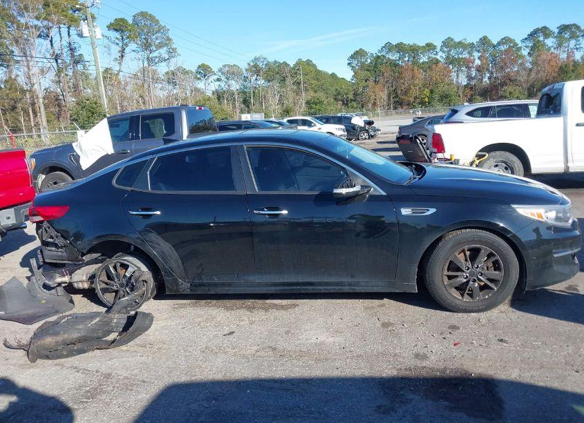 Photo 13 of 2016 Kia Optima LX (VIN 5XXGT4L3XGG104359)