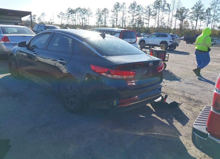 Photo 3 of 2016 Kia Optima LX (VIN 5XXGT4L3XGG104359)