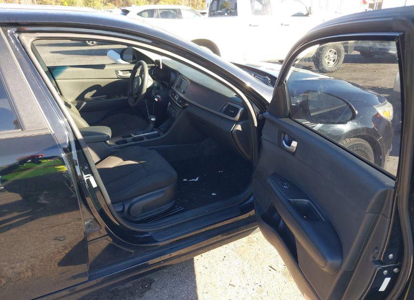 Photo 5 of 2016 Kia Optima LX (VIN 5XXGT4L3XGG104359)