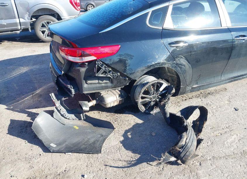 Photo 6 of 2016 Kia Optima LX (VIN 5XXGT4L3XGG104359)