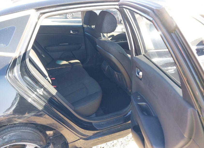 Photo 8 of 2016 Kia Optima LX (VIN 5XXGT4L3XGG104359)