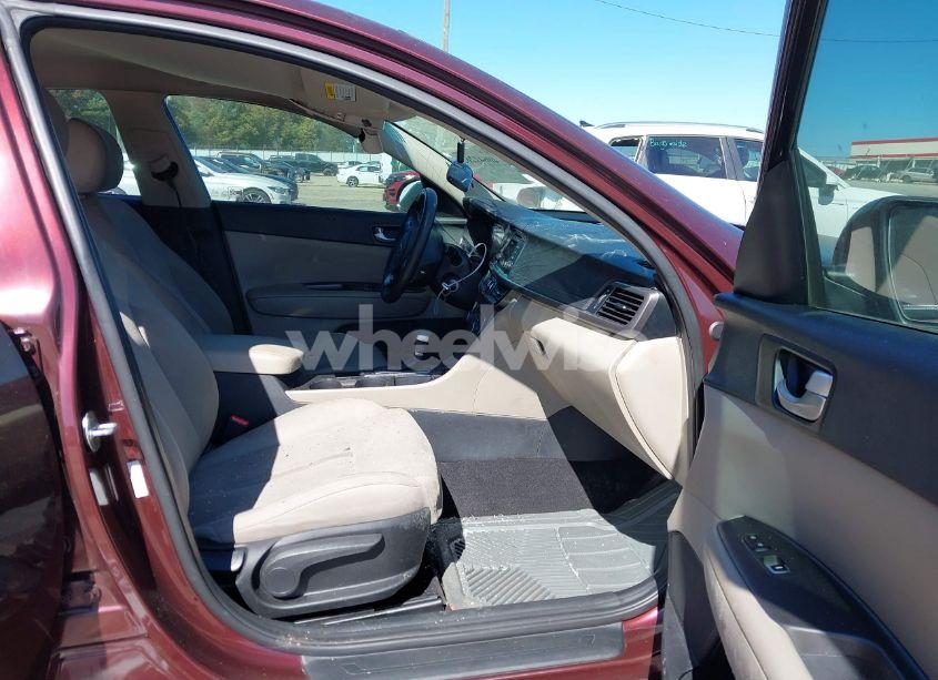 Photo 5 of 2016 Kia Optima LX (VIN 5XXGT4L3XGG108119)