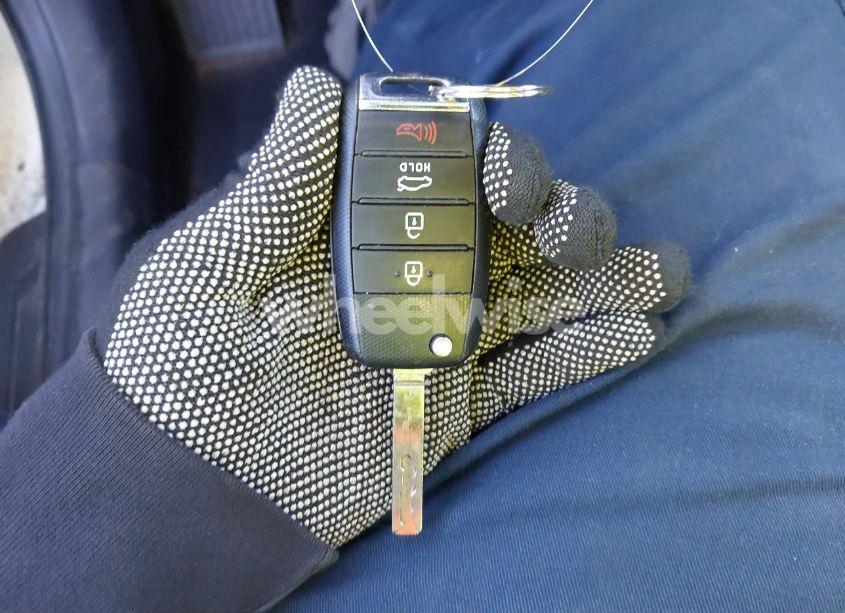 Photo 11 of 2016 Kia Optima LX (VIN 5XXGT4L3XGG114101)