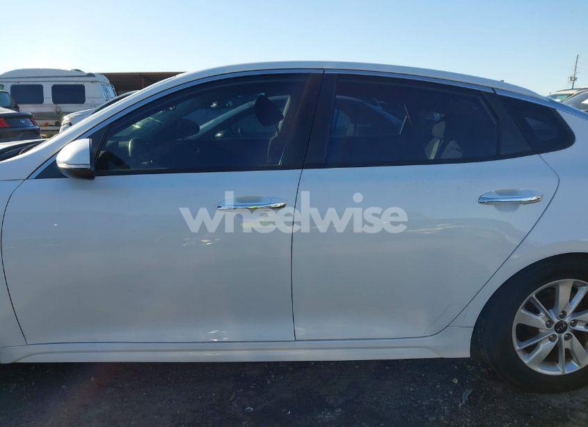 Photo 14 of 2016 Kia Optima LX (VIN 5XXGT4L3XGG114101)