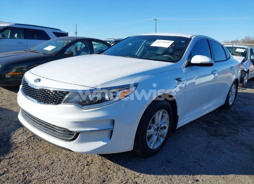 Photo 2 of 2016 Kia Optima LX (VIN 5XXGT4L3XGG114101)