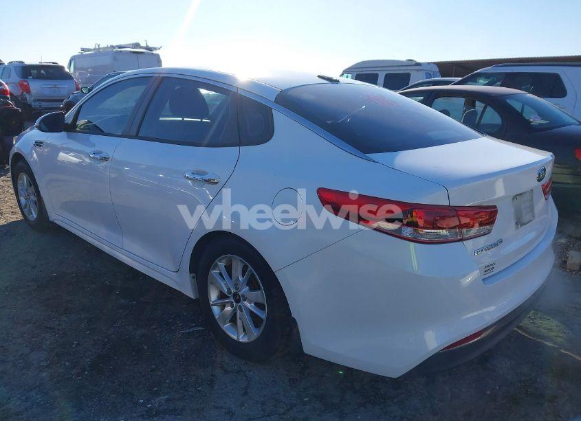 Photo 3 of 2016 Kia Optima LX (VIN 5XXGT4L3XGG114101)