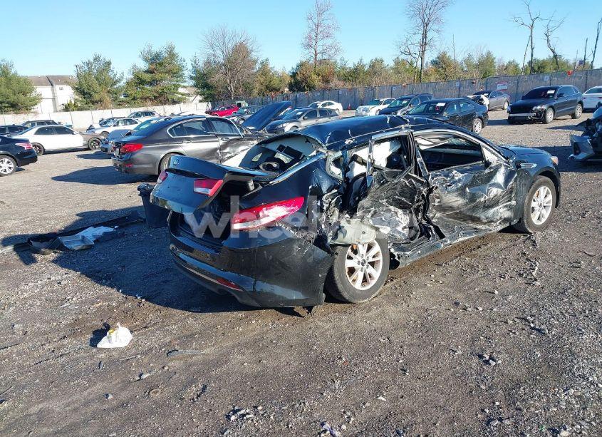 Photo 4 of 2016 Kia Optima LX (VIN 5XXGT4L3XGG115006)