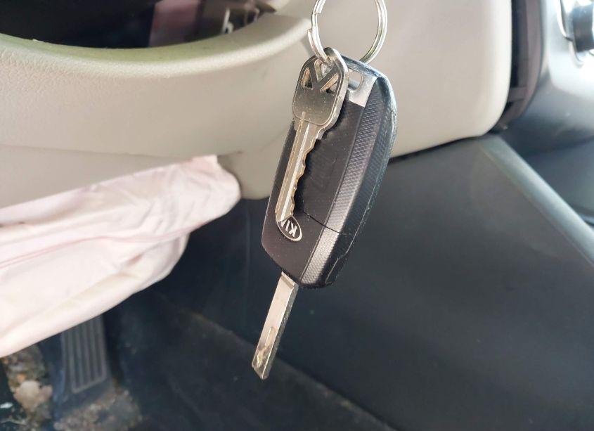 Photo 11 of 2016 Kia Optima LX (VIN 5XXGT4L3XGG120786)