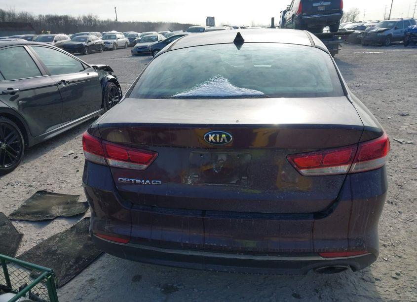 Photo 17 of 2016 Kia Optima LX (VIN 5XXGT4L3XGG120786)