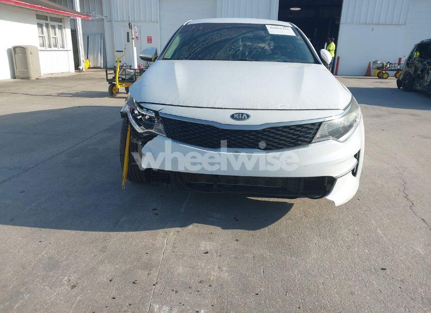 Photo 12 of 2017 Kia Optima LX (VIN 5XXGT4L3XHG128484)