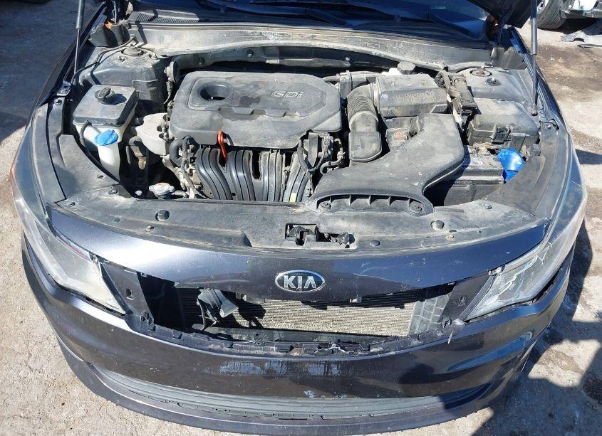 Photo 10 of 2017 Kia Optima LX (VIN 5XXGT4L3XHG139985)