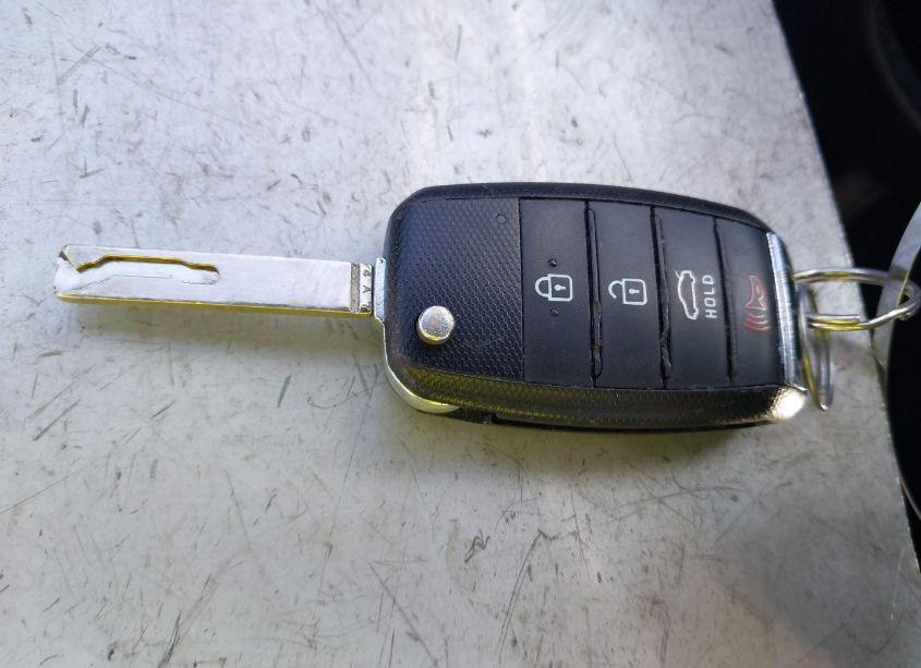 Photo 11 of 2017 Kia Optima LX (VIN 5XXGT4L3XHG139985)