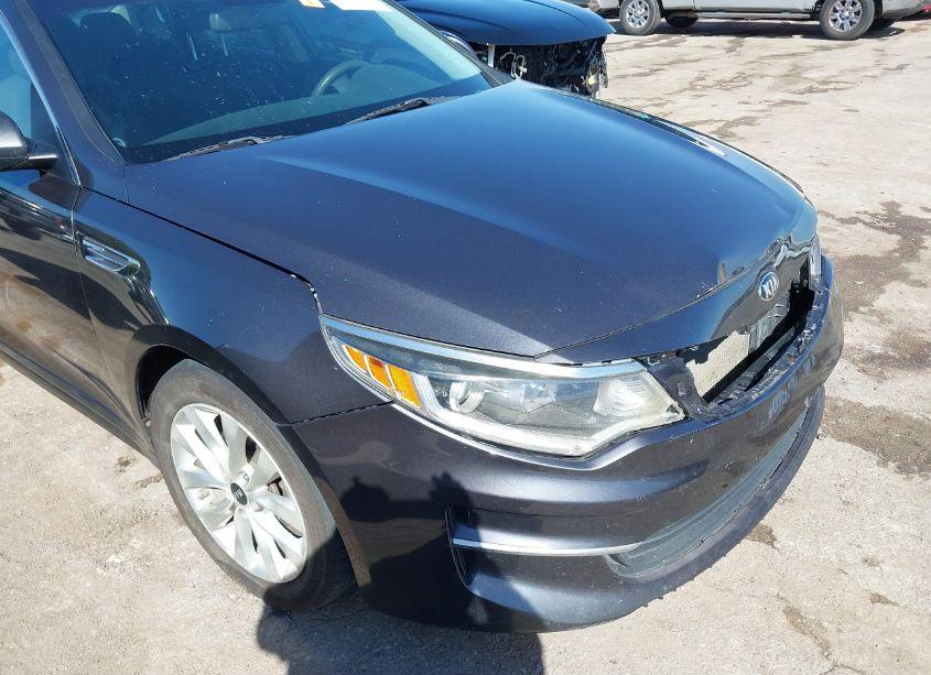 Photo 6 of 2017 Kia Optima LX (VIN 5XXGT4L3XHG139985)