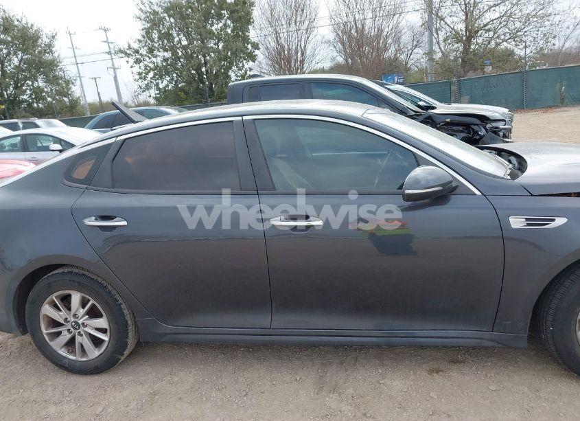 Photo 13 of 2017 Kia Optima LX (VIN 5XXGT4L3XHG150212)