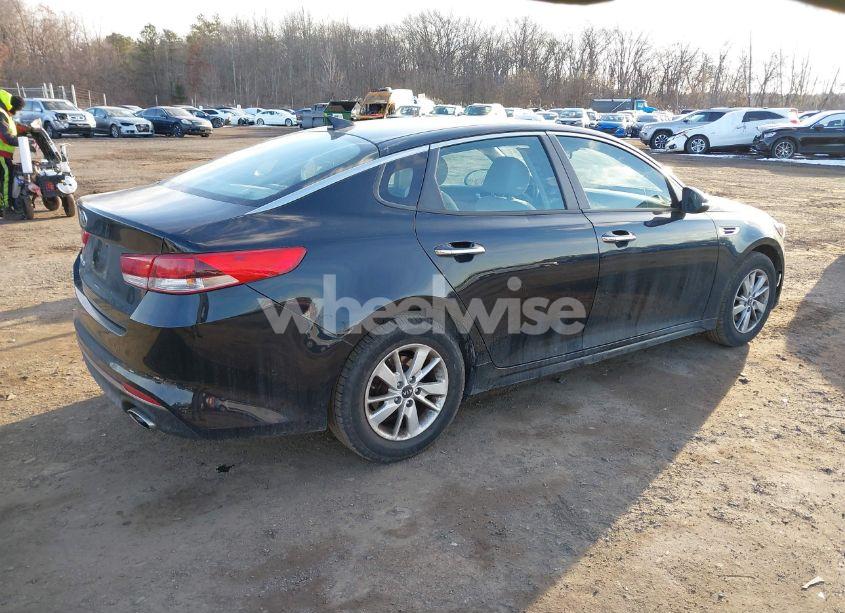 Photo 4 of 2017 Kia Optima LX (VIN 5XXGT4L3XHG152476)