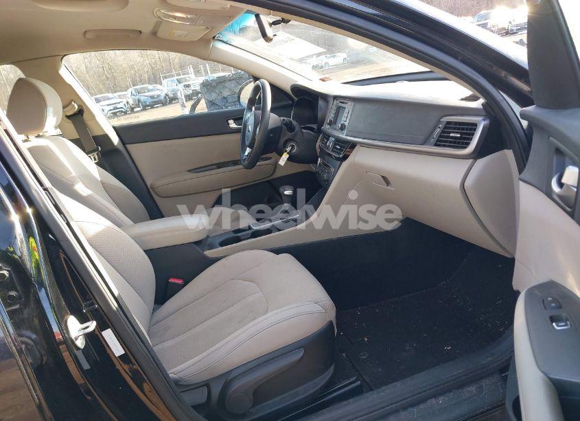 Photo 5 of 2017 Kia Optima LX (VIN 5XXGT4L3XHG152476)