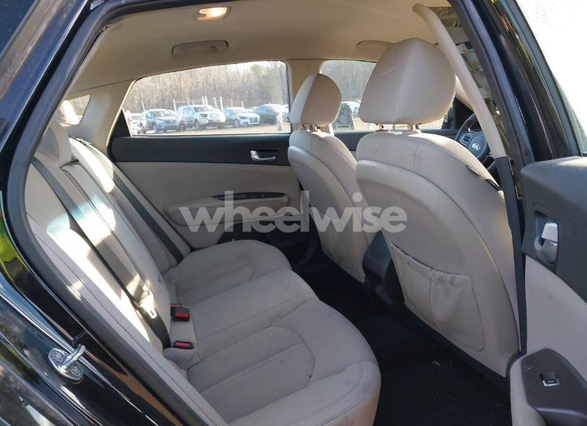 Photo 8 of 2017 Kia Optima LX (VIN 5XXGT4L3XHG152476)