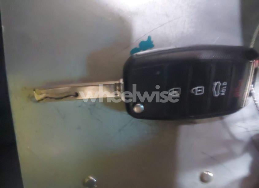 Photo 11 of 2017 Kia Optima LX (VIN 5XXGT4L3XHG152865)