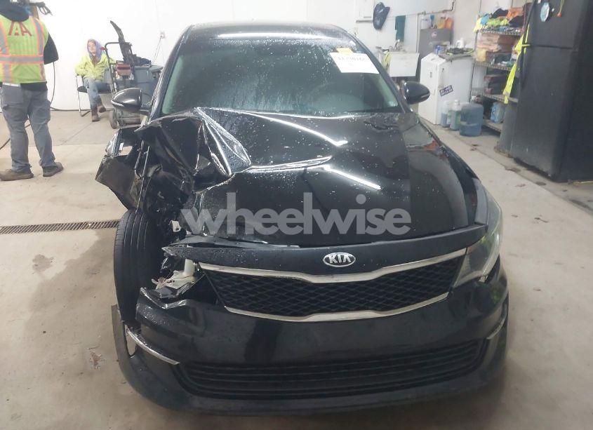 Photo 13 of 2017 Kia Optima LX (VIN 5XXGT4L3XHG152865)