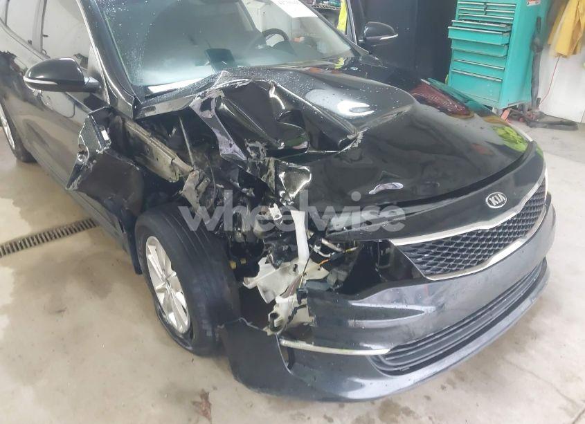 Photo 6 of 2017 Kia Optima LX (VIN 5XXGT4L3XHG152865)