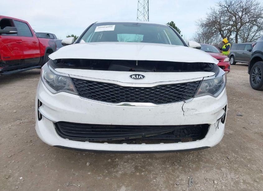 Photo 12 of 2017 Kia Optima LX (VIN 5XXGT4L3XHG153353)