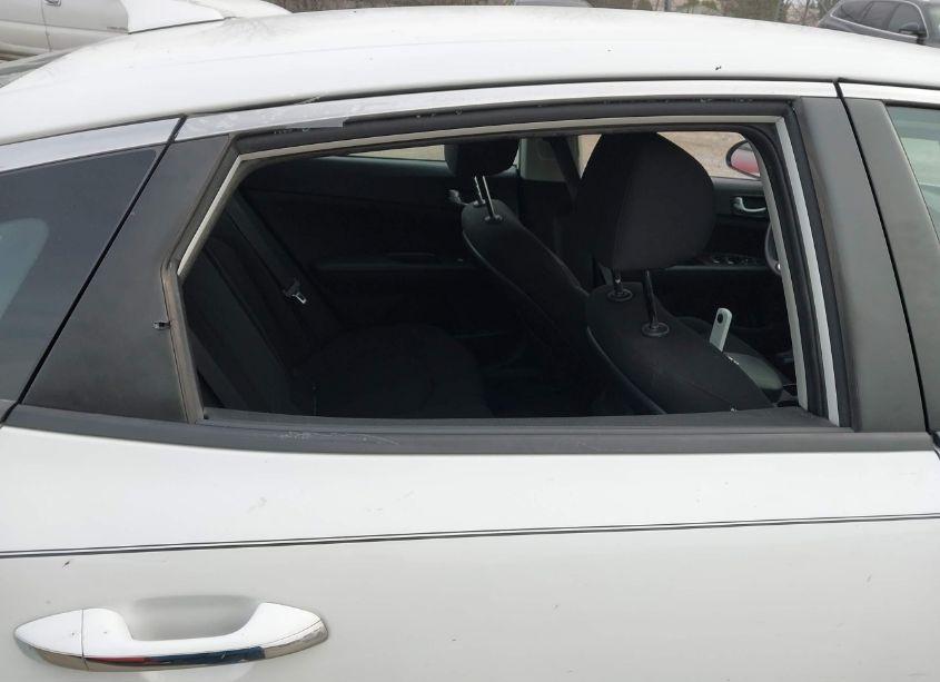 Photo 19 of 2017 Kia Optima LX (VIN 5XXGT4L3XHG153353)