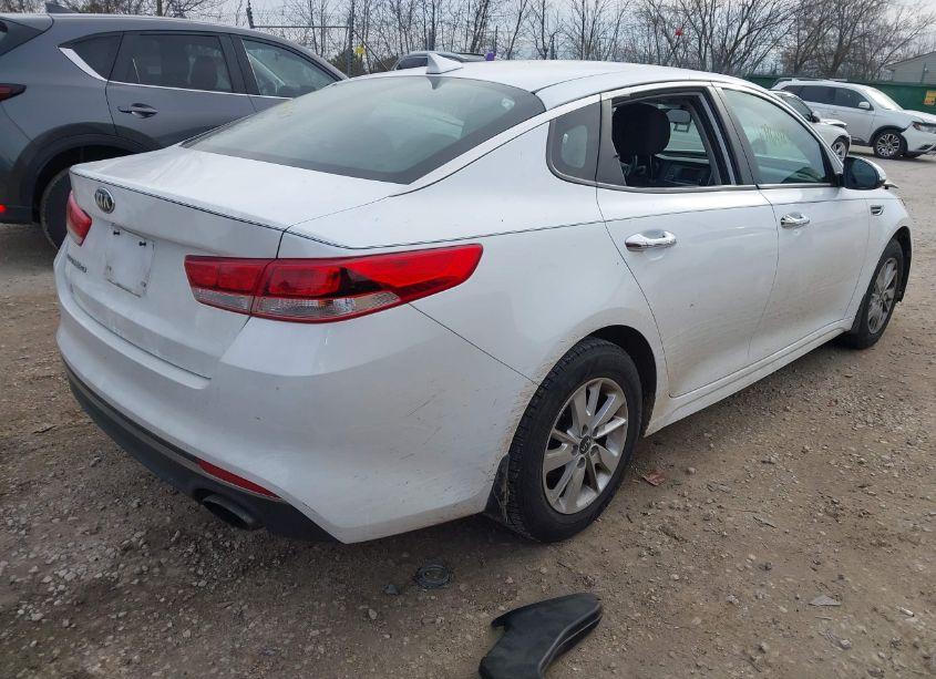 Photo 4 of 2017 Kia Optima LX (VIN 5XXGT4L3XHG153353)