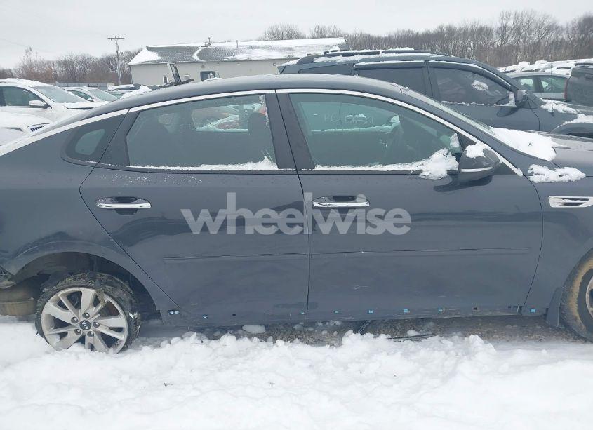 Photo 13 of 2017 Kia Optima LX (VIN 5XXGT4L3XHG153966)