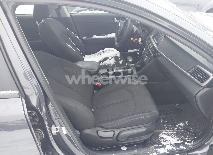 Photo 5 of 2017 Kia Optima LX (VIN 5XXGT4L3XHG153966)