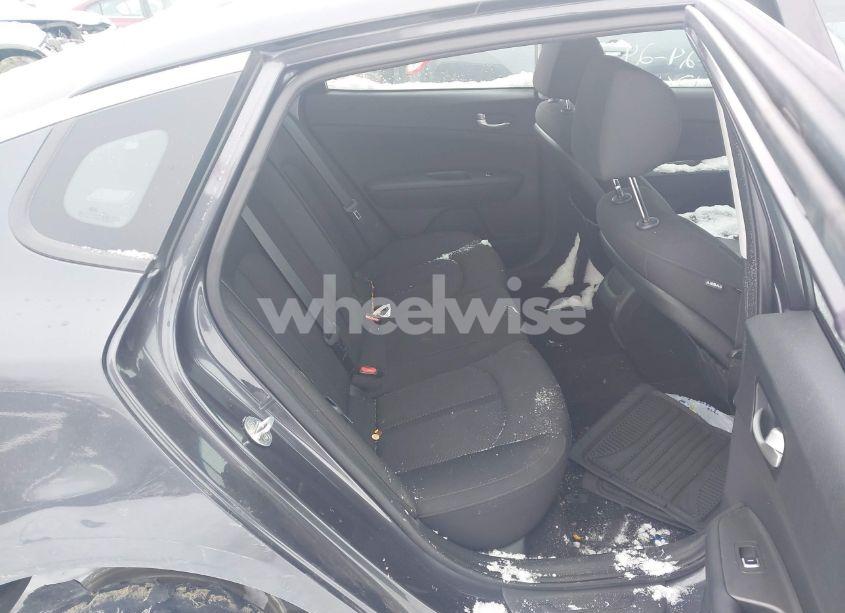 Photo 8 of 2017 Kia Optima LX (VIN 5XXGT4L3XHG153966)