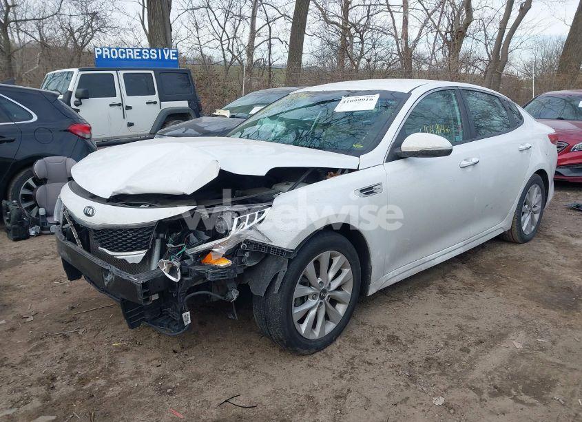 Photo 2 of 2017 Kia Optima LX (VIN 5XXGT4L3XHG155135)