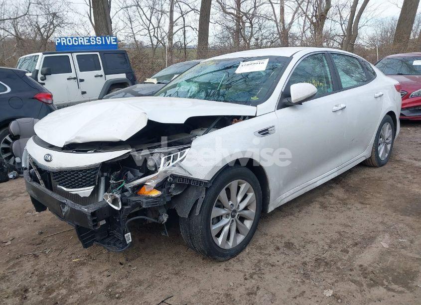 Photo 6 of 2017 Kia Optima LX (VIN 5XXGT4L3XHG155135)