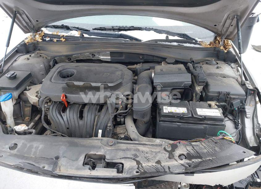 Photo 10 of 2017 Kia Optima LX (VIN 5XXGT4L3XHG160948)