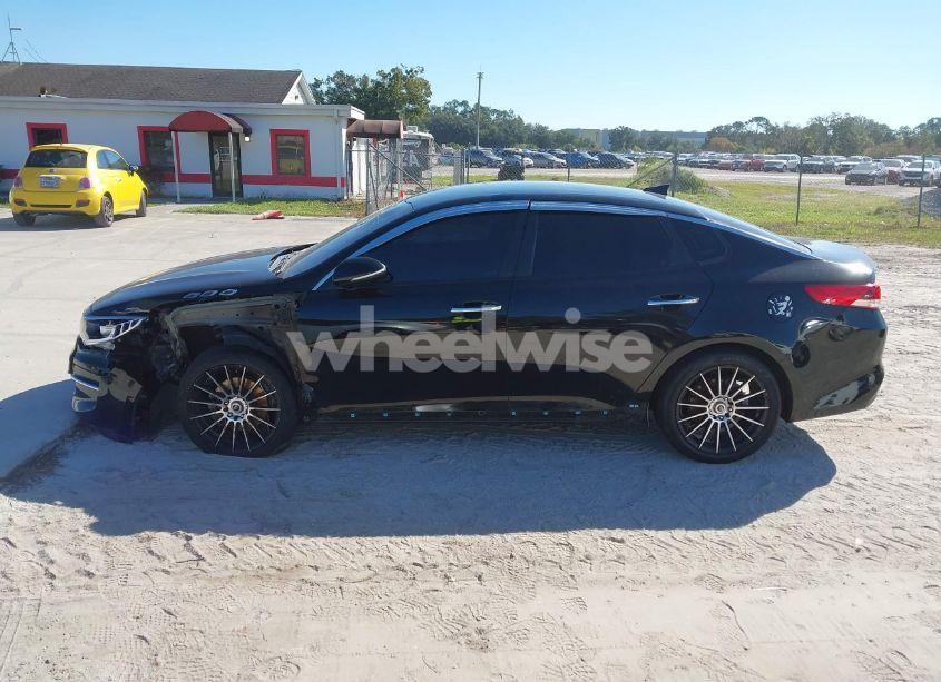 Photo 15 of 2018 Kia Optima LX (VIN 5XXGT4L3XJG203237)