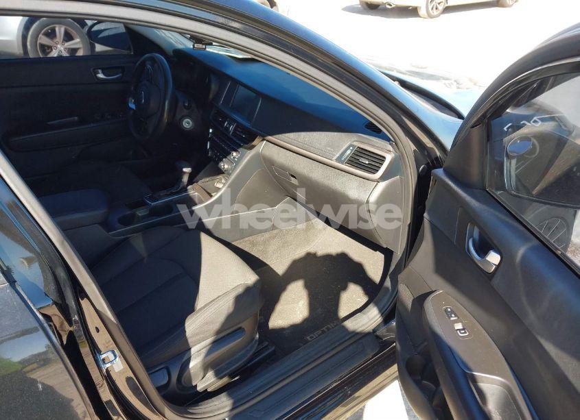 Photo 5 of 2018 Kia Optima LX (VIN 5XXGT4L3XJG203237)